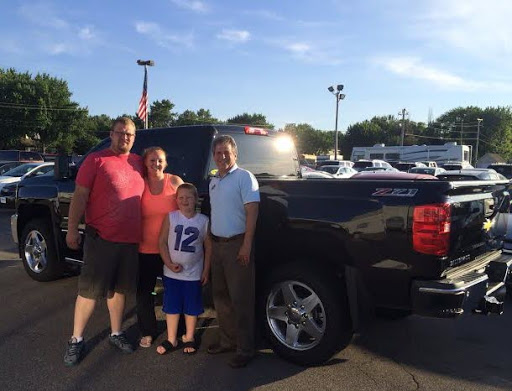 Car Dealer «Shakopee Chevrolet», reviews and photos, 1206 1st Ave E, Shakopee, MN 55379, USA