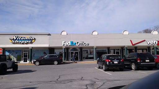 Print Shop «FedEx Office Print & Ship Center», reviews and photos, 77 Boston Turnpike, Shrewsbury, MA 01545, USA