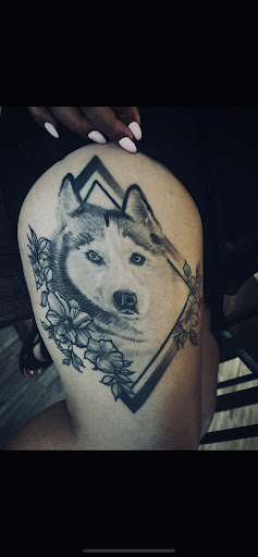 Explore inner finger tattoo ideas, creative tattoo ideas in Auburn, available at cstudiotattoo shop