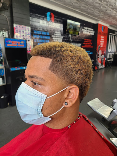 Barber Shop «Razor 1 Kutz Barbershop», reviews and photos, 7218 Montgomery Rd, Silverton, OH 45236, USA