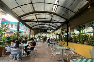 Café Luqman image