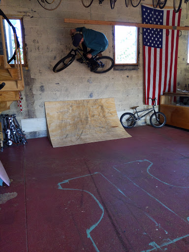 Bicycle Store «Belmar Bike Shop», reviews and photos, 1318 Main St, Belmar, NJ 07719, USA