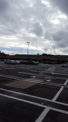 Shopping Mall «Copaco Shopping Center», reviews and photos, 335 Cottage Grove Rd, Bloomfield, CT 06002, USA