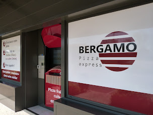 Photo n°40 de BERGAMO PIZZA express (distributeur de pizzas 24h/24) à Aucamville ()