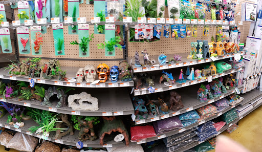 Pet Supply Store «Pet Supplies Plus», reviews and photos, 2823 Midway Rd SE, Bolivia, NC 28422, USA