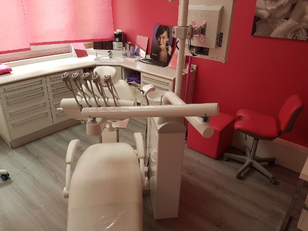 Dr Jean-Pierre SALAMA - Dentiste Levallois - Cabinet dentaire à Levallois-Perret
