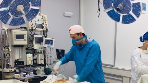 Dr.Tacho Rojas cirugia plastica