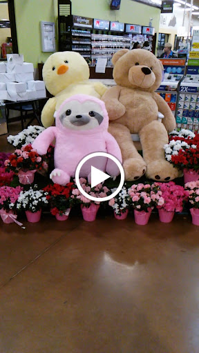 Grocery Store «Kroger Marketplace», reviews and photos, 4915 Dixie Hwy, Louisville, KY 40216, USA