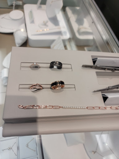 Jeweler «Shane Co.», reviews and photos, 735 Ernest W Barrett Pkwy NW, Kennesaw, GA 30144, USA