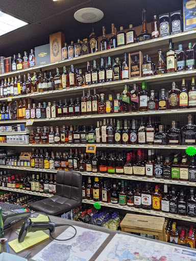 Wine Store «Andersonville Wine & Spirits», reviews and photos, 5201 N Clark St, Chicago, IL 60640, USA