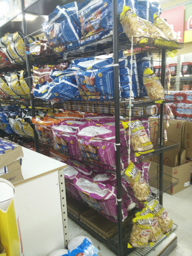 Grocery Store «Grocery Outlet Bargain Market», reviews and photos, 4157 NW U.S. 101 #101, Lincoln City, OR 97367, USA