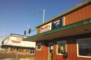 Sunny's Family Restaurant image