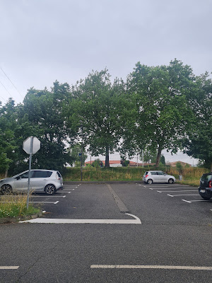 Parking à Saint-Jory