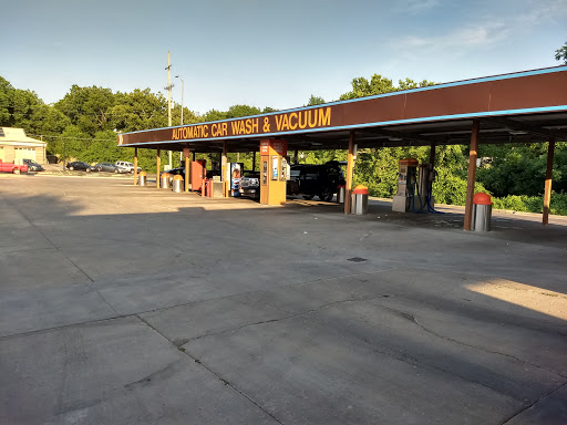 Car Wash «Olympic Carwash», reviews and photos, 6220 N Oak Trafficway, Kansas City, MO 64118, USA