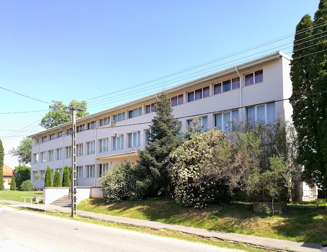 Értékelések erről a helyről: Hunyadi János Evangélikus Általános Iskola, Sopron - Iskola