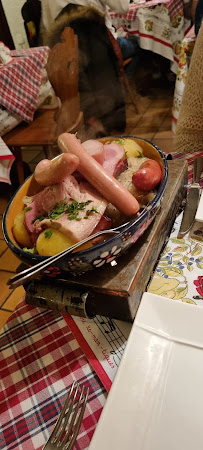 Choucroute d'Alsace du Restaurant de spécialités alsaciennes S'Thomas Stuebel à Strasbourg - n°7