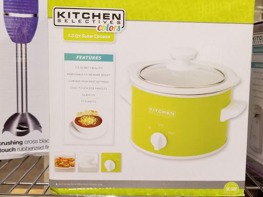 Clothing Store «Bealls Department Store», reviews and photos, 3701 Tamiami Trail E, Naples, FL 34112, USA