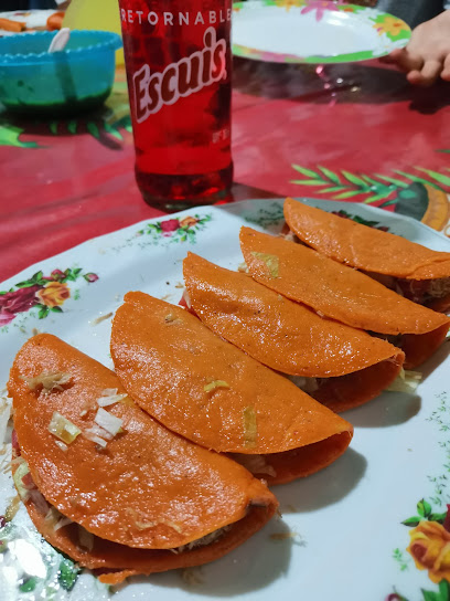 Tacos rojos 'Mague'