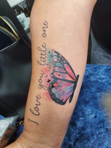 Tattoo Shop «Visual Expressions LLC Tattos and Piercing», reviews and photos, 775 Silver Ln, East Hartford, CT 06118, USA