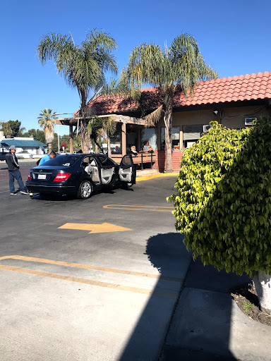 Car Wash «State College Car Wash», reviews and photos, 400 N State College Blvd, Anaheim, CA 92806, USA