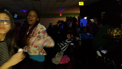 Bowling Alley «Amity Bowl», reviews and photos, 30 Selden St, Woodbridge, CT 06525, USA