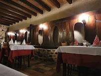 Atmosphère du Restaurant La Ferme du Léondou à Saint-Salvadour - n°11