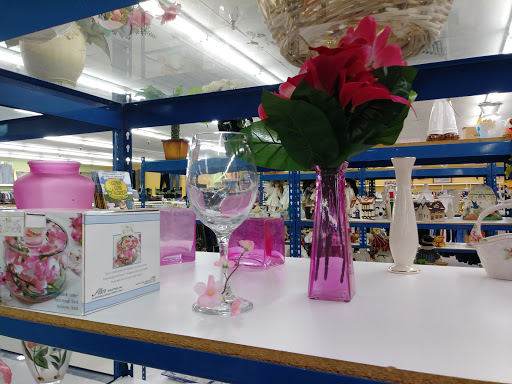 Thrift Store «Edgewood Thrift Store», reviews and photos, 1955 Pulaski Hwy, Edgewood, MD 21040, USA