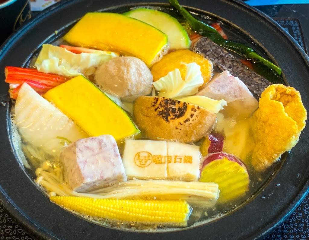 嗑肉石鍋金城店-金門火鍋餐廳鍋物美食推薦 石頭火鍋涮涮鍋 的照片