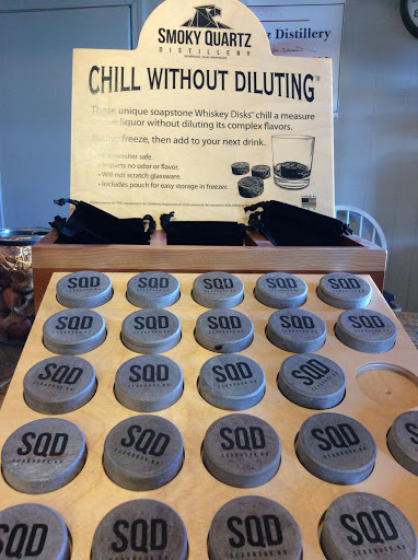 Liquor Store «Smoky Quartz Distillery», reviews and photos, 894 Lafayette Rd, Seabrook, NH 03874, USA