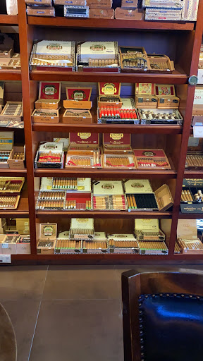 Cigar Shop «Mancave Cigar Lounge», reviews and photos, 2920 E Commercial Blvd, Fort Lauderdale, FL 33308, USA