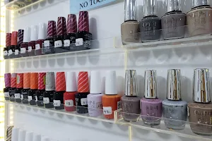 Perfect Nails salon image