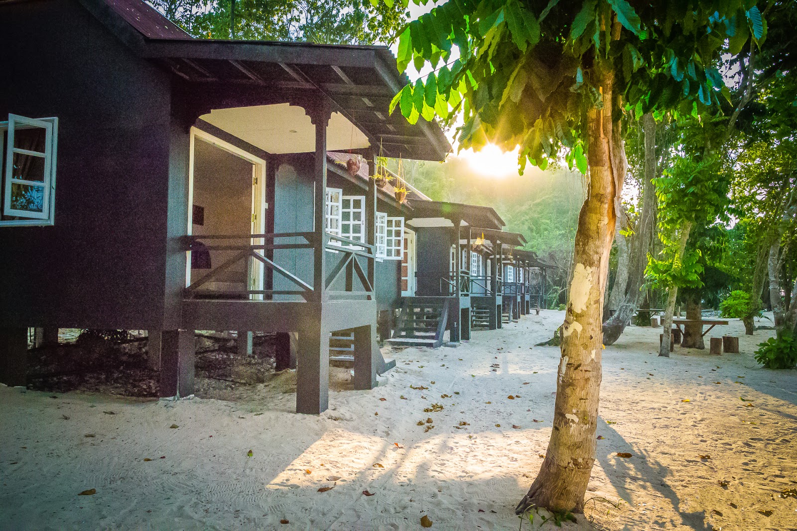 Fotografie cu Usukan Island Beach cu nivelul de curățenie înalt