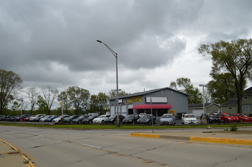 Car Dealer «Performance Car Sales», reviews and photos, 3141 River Rd, River Grove, IL 60171, USA