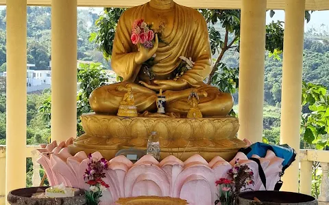 Sitting Buddha statue image