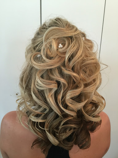 Hair Salon «Top Reviews Salon», reviews and photos, 24004 W Lockport St, Plainfield, IL 60544, USA