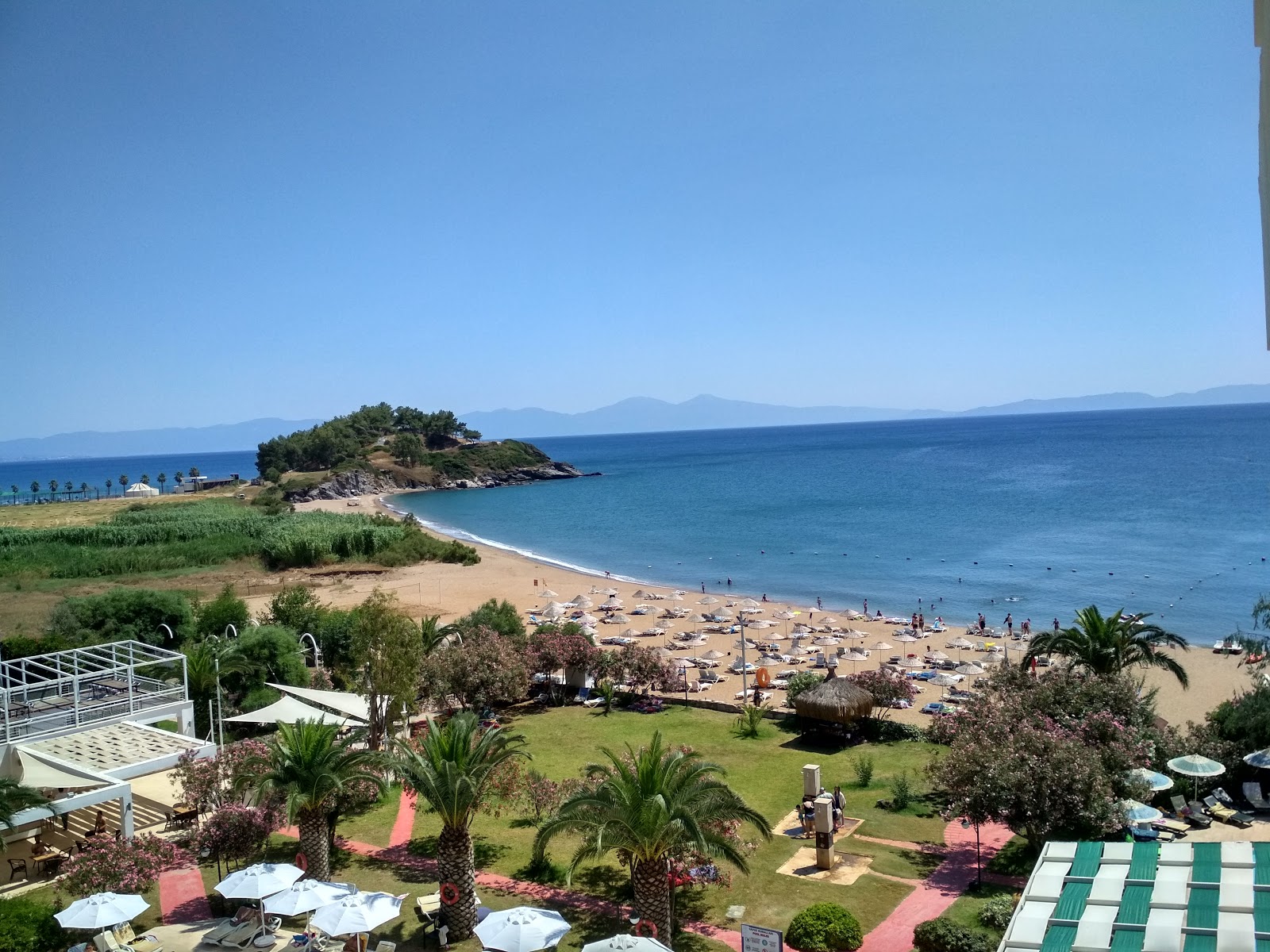 Foto von Sukuralti beach IV mit brauner sand Oberfläche