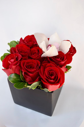 Florist «Flowers On the Mound», reviews and photos, 635 Parker Square Rd, Flower Mound, TX 75028, USA