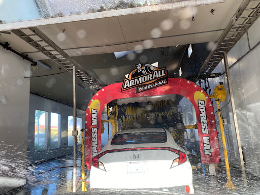 Car Wash «In-N-Out Express Car Wash Inc», reviews and photos, 13310 Sherman Way, North Hollywood, CA 91605, USA