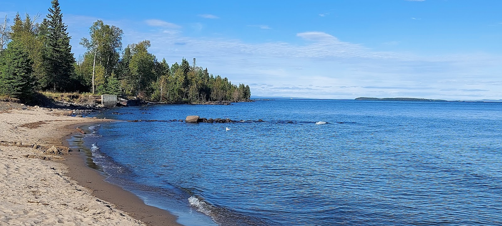 Φωτογραφία του Thunder Bay beach με επίπεδο καθαριότητας πολύ καθαρό