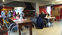 Atmosphère du Restaurant l'Auberge des sarcelles à Saint-Martin-d'Aubigny - n°4