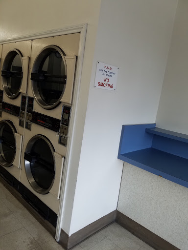 Laundromat «Hilltop Cleaners-Coin Laundry», reviews and photos, 1526 Harbor Blvd, La Habra Heights, CA 90631, USA