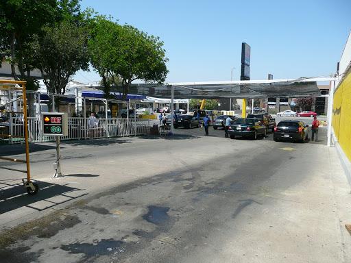 Car Wash «Northridge Car Wash», reviews and photos, 9240 Reseda Blvd, Northridge, CA 91324, USA