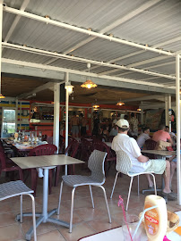 Atmosphère du Restaurant La Guinguette du Lac à Aiguines - n°7