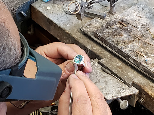 Jewelry Store «Aesthetics In Jewelry», reviews and photos, 410 W Chestnut St, Louisville, KY 40202, USA