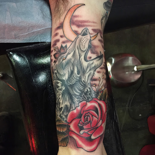 Explore love hurts tattoo ideas, creative tattoo ideas in Reno, available at Aces Tattoo