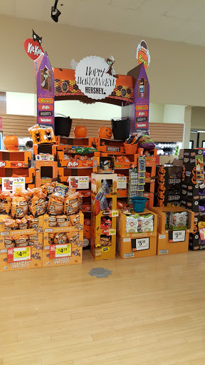 Grocery Store «Stop & Shop», reviews and photos, 60 Wall St, Huntington, NY 11743, USA