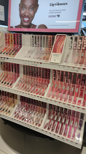 Cosmetics Store «SEPHORA», reviews and photos, 225 Summit Blvd #1100, Vestavia Hills, AL 35243, USA