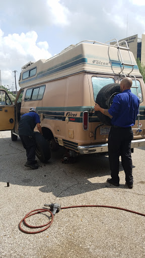 Tire Shop «Goodyear Auto Service Center», reviews and photos, 1200 Union Ave, Memphis, TN 38104, USA