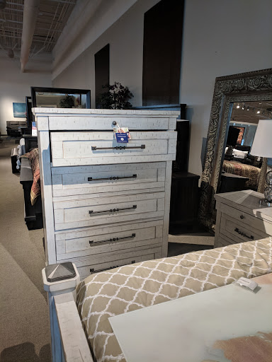 Furniture Store «Royal Furniture - Birmingham Trussville», reviews and photos, 1620 Gadsden Hwy, Trussville, AL 35173, USA