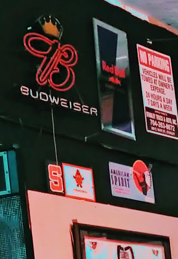 Restaurant «Pineville Tavern», reviews and photos, 314 N Polk St, Pineville, NC 28134, USA